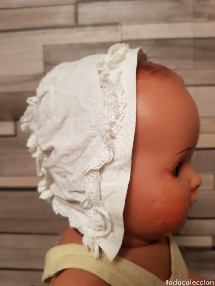 Antig&uuml;edades: Gorro de beb&eacute; de hilo con puntilla - Foto 1
