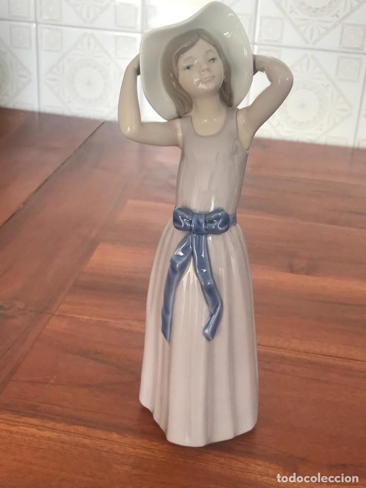 Antig&uuml;edades: Se&ntilde;orita figura de Lladr&oacute; - Foto 2