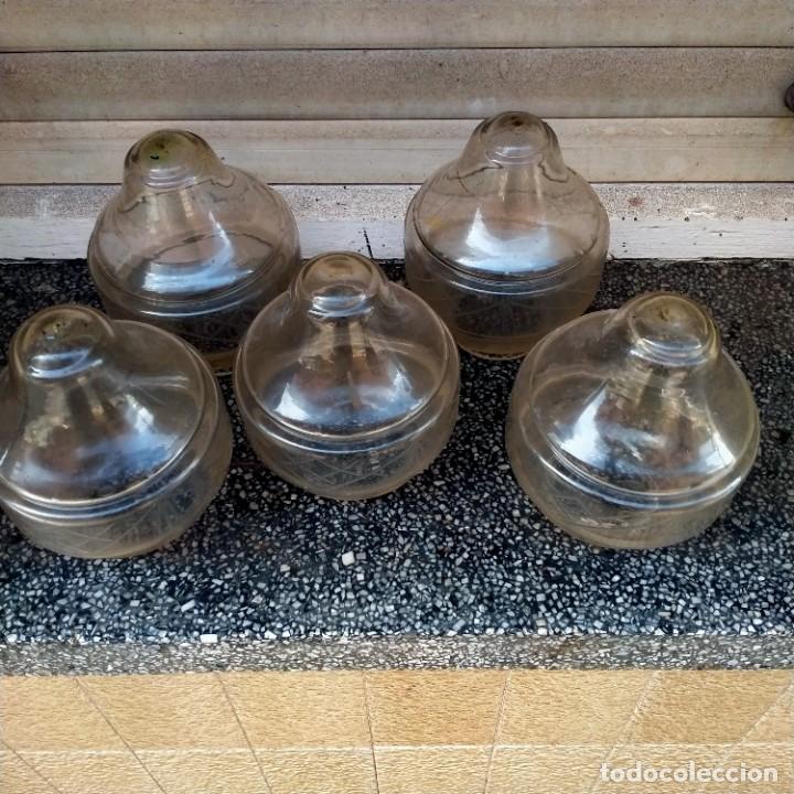 Antig&uuml;edades: 5 CINCO TULIPAS GRUESAS - Foto 1