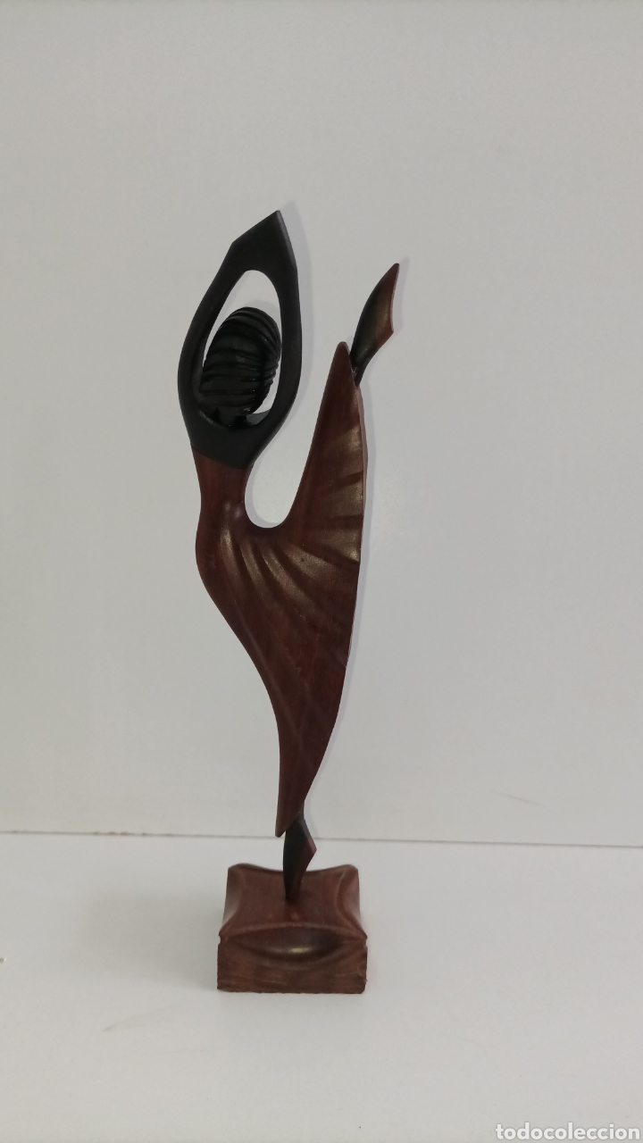 Antig&uuml;edades: Figura de Bailarina de Madera - Foto 2