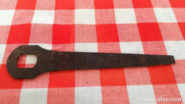 Antig&uuml;edades: PIEZA METALICA INDETERMINANDA / CAL701 - Foto 3
