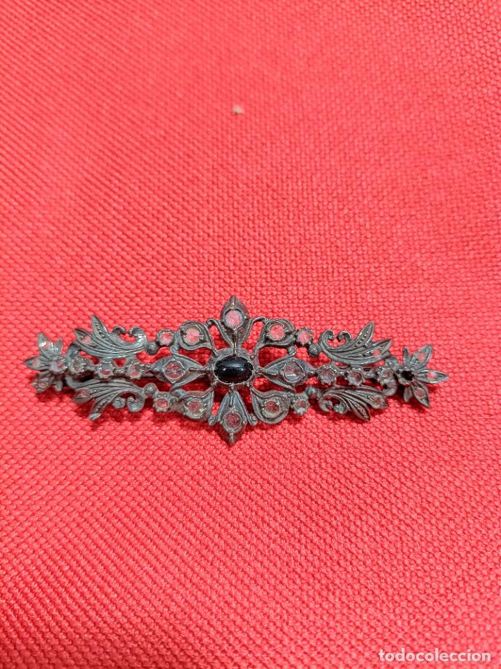 Antig&uuml;edades: Antiguo broche de plata - Foto 1