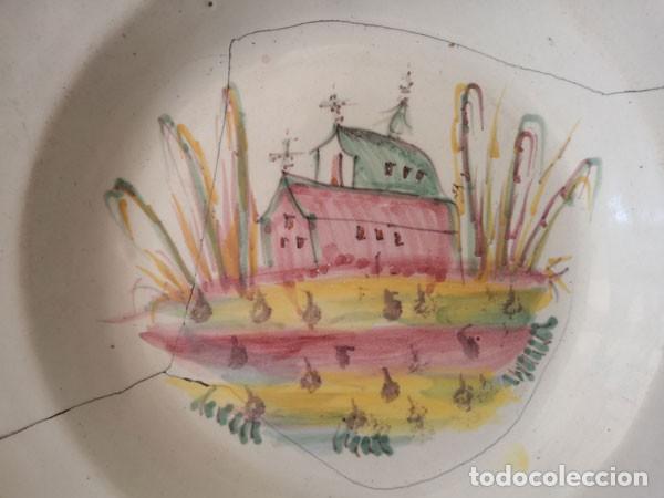 Antig&uuml;edades: ANTIGUO PLATO DE MANISES LA&Ntilde;ADO, CON GRAPAS EN LA BASE - Foto 4