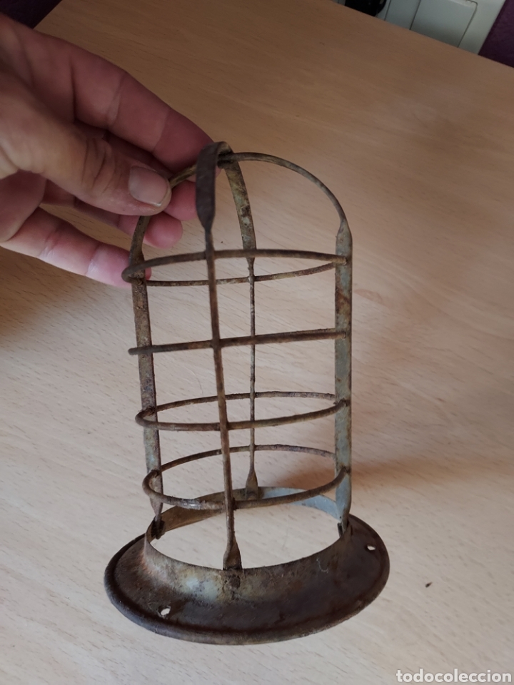 Antig&uuml;edades: Protector de lampara bo.billa vintage - Foto 1
