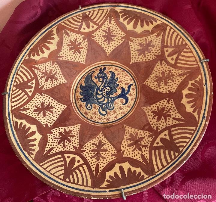 Antig&uuml;edades: Gran Plato 41 cm de di&aacute;metro con reflejos - Foto 1