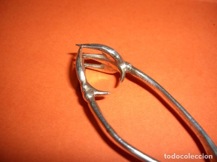 Antig&uuml;edades: TENACILLAS PARA SERVICO DE MESA EN PLATA DE LEY. - Foto 2