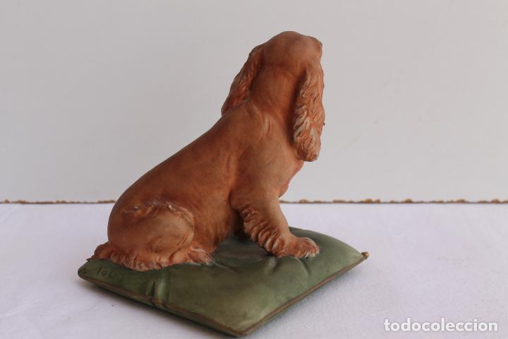 Antig&uuml;edades: PERRO DE PORCELANA DE CAPODIMONTE - Foto 3