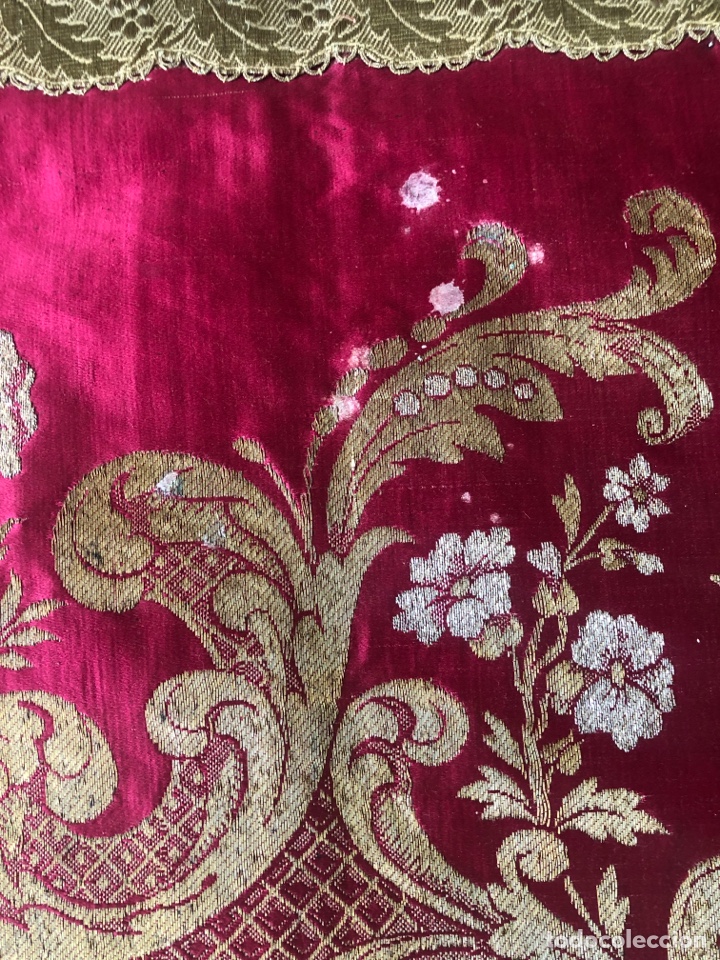 Antig&uuml;edades: Bambalina brocada roja - Foto 4