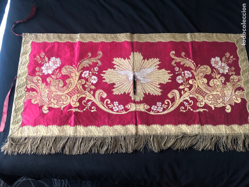 Antig&uuml;edades: Bambalina brocada roja - Foto 2