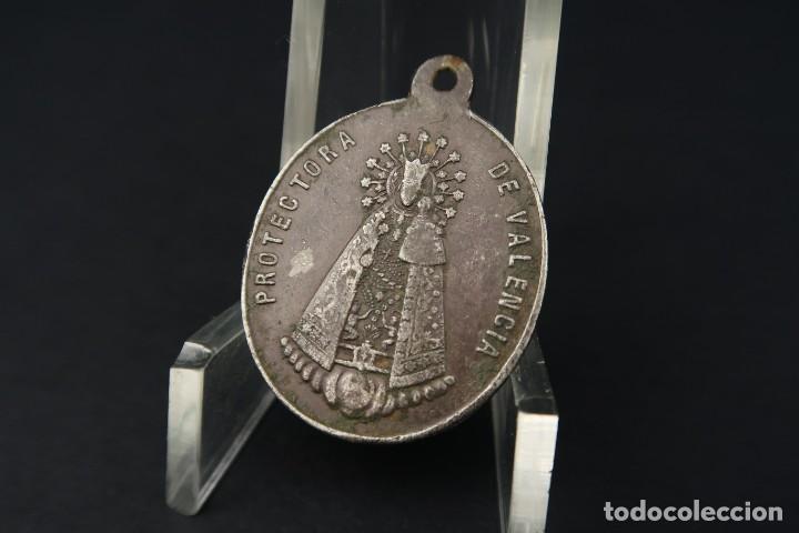 Antig&uuml;edades: Antigua Medalla Religiosa - Foto 2