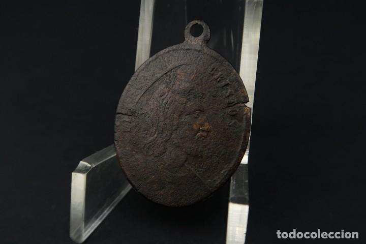 Antig&uuml;edades: Antigua Medalla Religiosa - Foto 1
