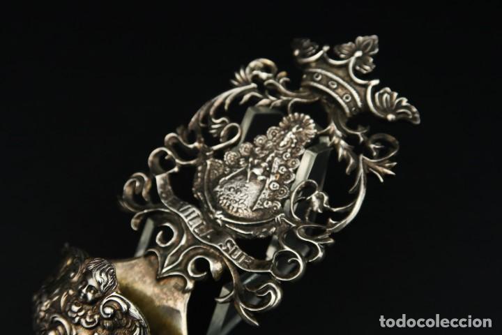 Antig&uuml;edades: Antigua Benditera de Plata - Foto 9