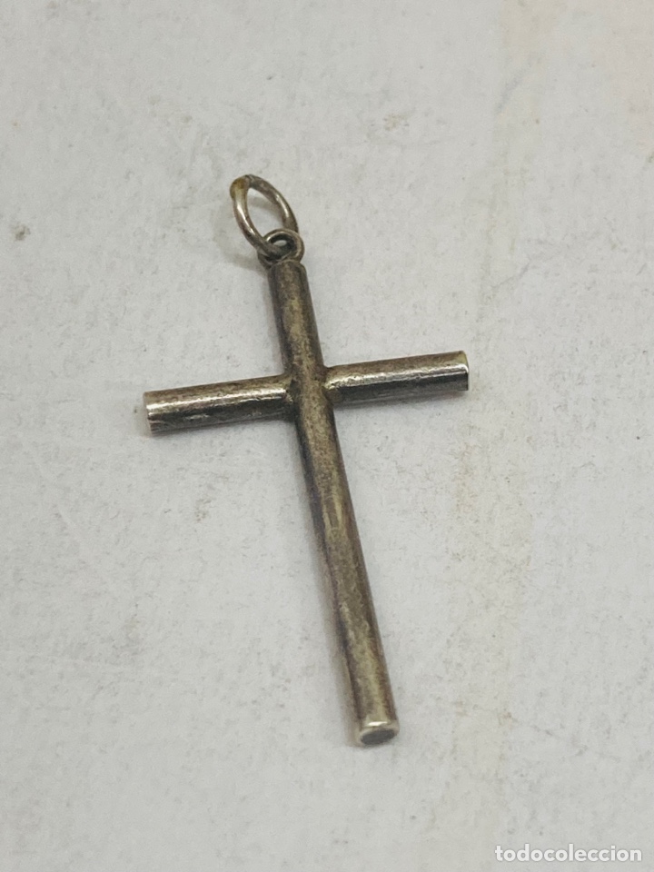 Antig&uuml;edades: Cruz de plata - Foto 1