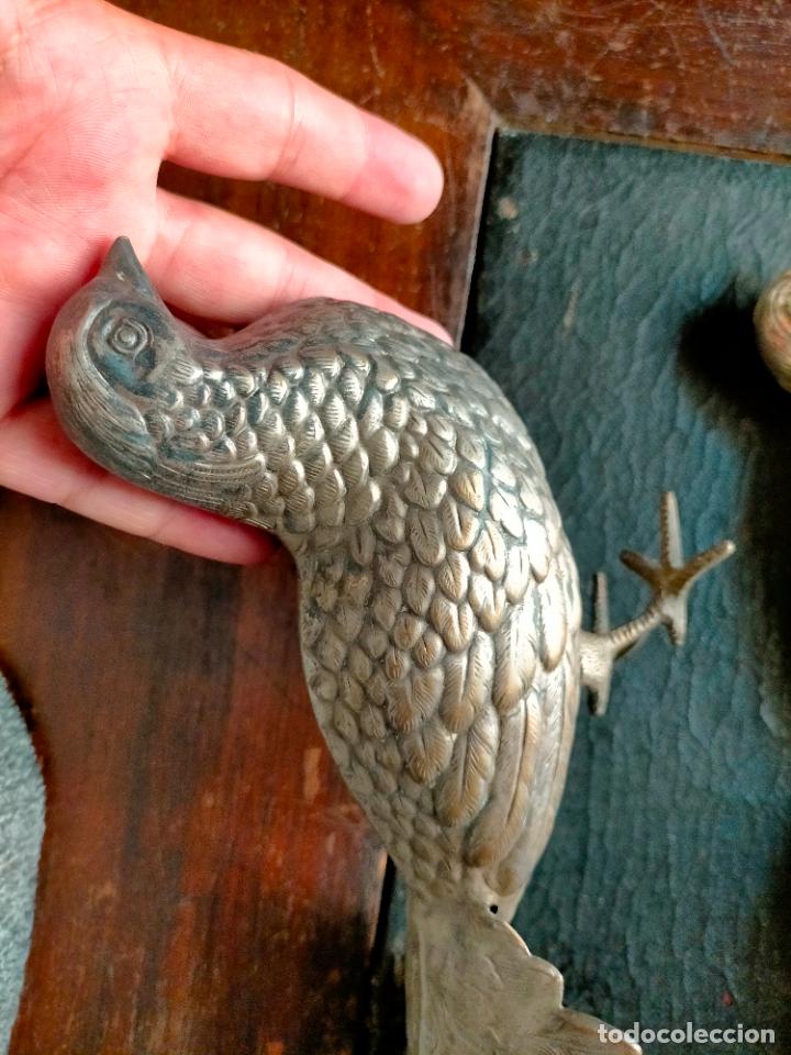 Antig&uuml;edades: PAREJA DE FAISANES METAL PLATEADO - Foto 8