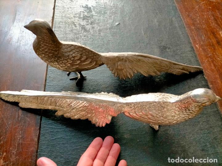 Antig&uuml;edades: PAREJA DE FAISANES METAL PLATEADO - Foto 14