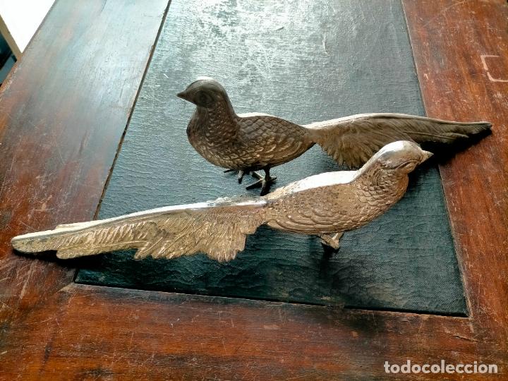 Antig&uuml;edades: PAREJA DE FAISANES METAL PLATEADO - Foto 15