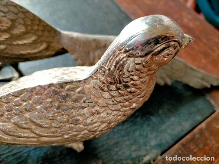 Antig&uuml;edades: PAREJA DE FAISANES METAL PLATEADO - Foto 17