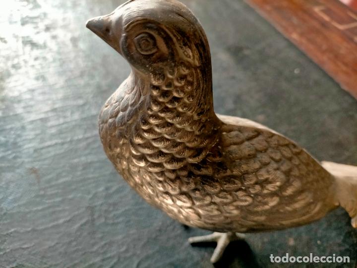 Antig&uuml;edades: PAREJA DE FAISANES METAL PLATEADO - Foto 18