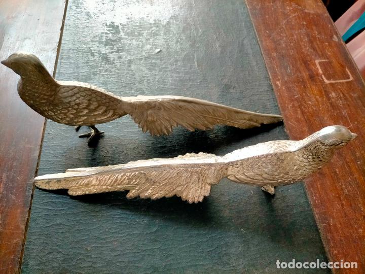 Antig&uuml;edades: PAREJA DE FAISANES METAL PLATEADO - Foto 22