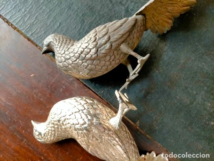 Antig&uuml;edades: PAREJA DE FAISANES METAL PLATEADO - Foto 24