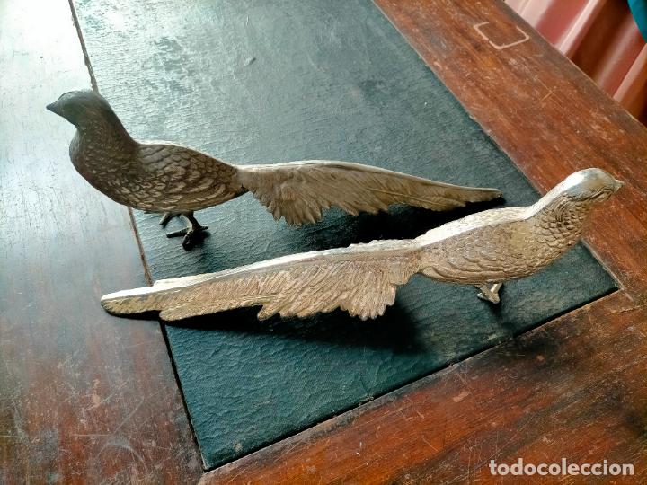 Antig&uuml;edades: PAREJA DE FAISANES METAL PLATEADO - Foto 30