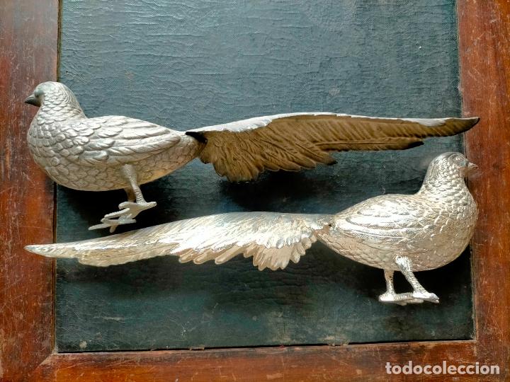Antig&uuml;edades: PAREJA DE FAISANES METAL PLATEADO - Foto 31