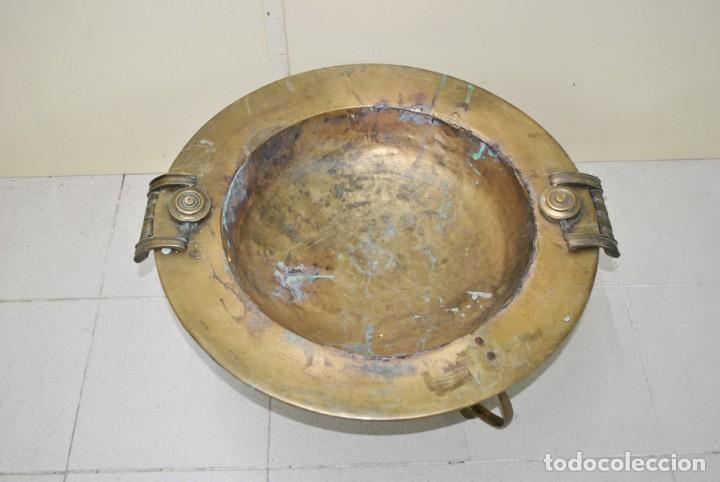 Antig&uuml;edades: BRASERO ANTIGUO DE BRONCE CON SOPORTE - Foto 3