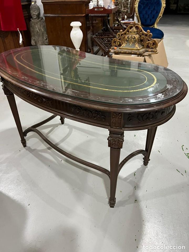 Antig&uuml;edades: Mesa despacho con forma de ri&ntilde;on - Foto 3