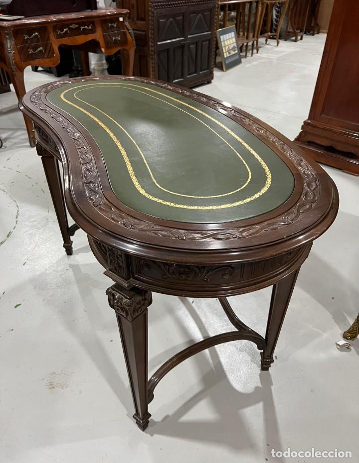Antig&uuml;edades: Mesa despacho con forma de ri&ntilde;on - Foto 5