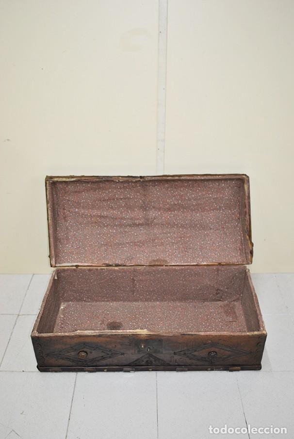 Antig&uuml;edades: ARQUETA DE MADERA Y HERRAJES - Foto 5