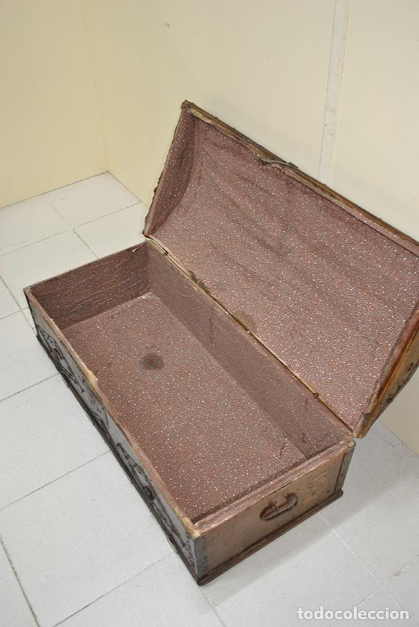 Antig&uuml;edades: ARQUETA DE MADERA Y HERRAJES - Foto 6