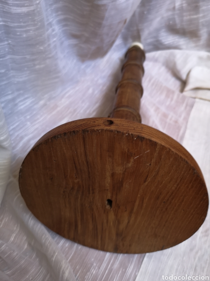 Antig&uuml;edades: Pie de lampara antiguo de madera tallada - Foto 5