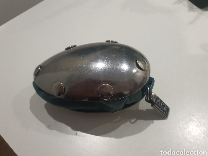 Antig&uuml;edades: Monedero met&aacute;lico acero . - Foto 1