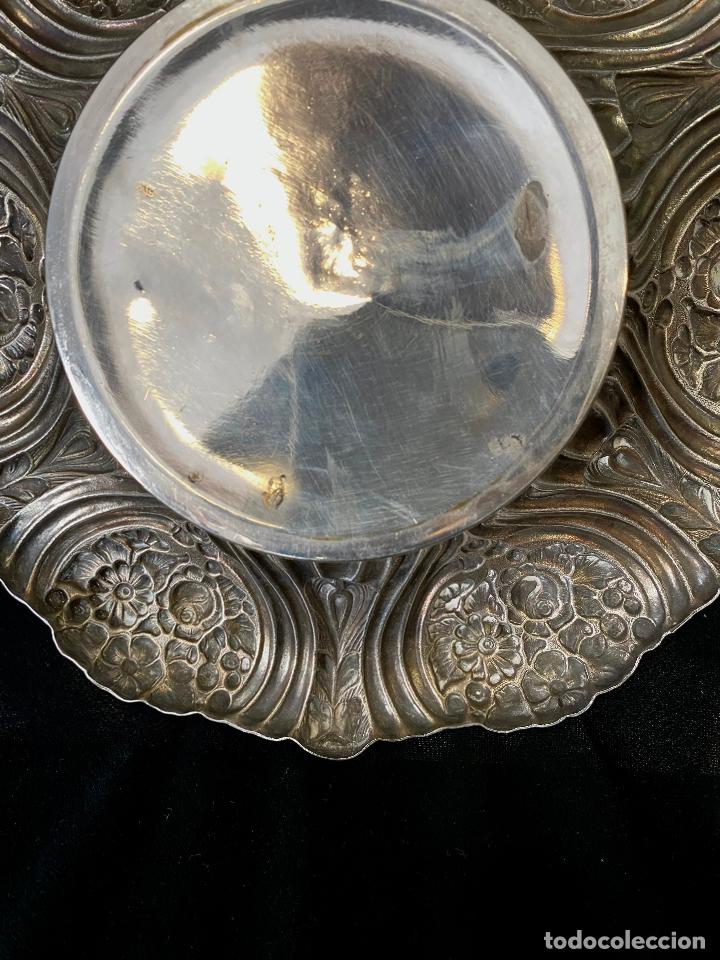 Antig&uuml;edades: Fant&aacute;stico centro de mesa plateado y repujado. 30 cm - Foto 6