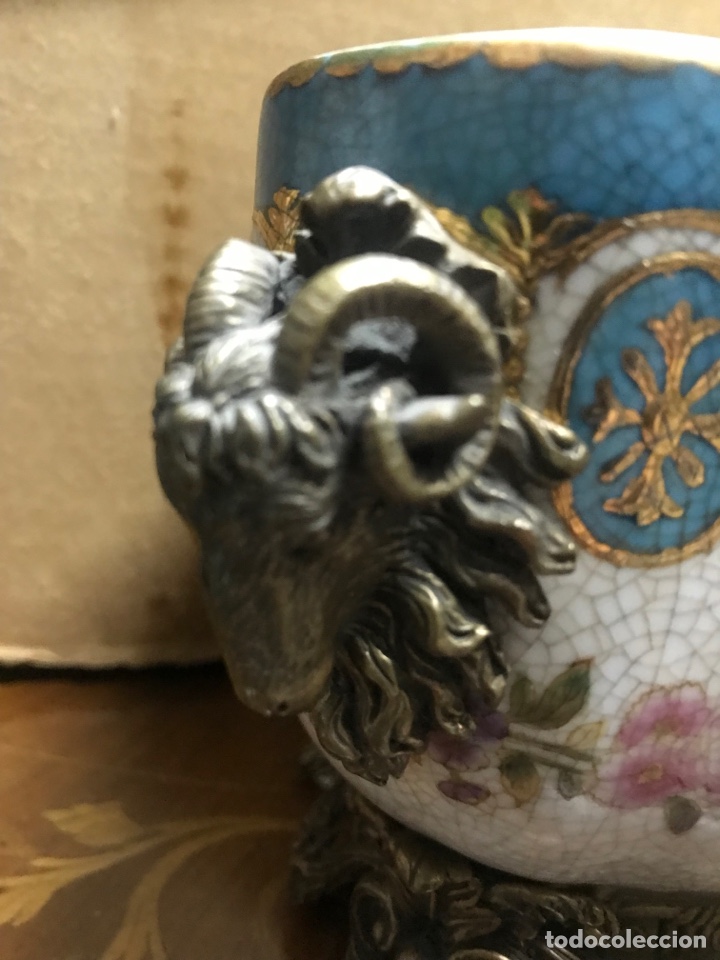 Antig&uuml;edades: Centro de mesa cer&aacute;mica y bronce - Foto 2