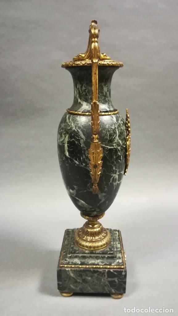Antig&uuml;edades: TIBOR ANTIGUO DE M&Aacute;RMOL VERDE Y BRONCE - Foto 2