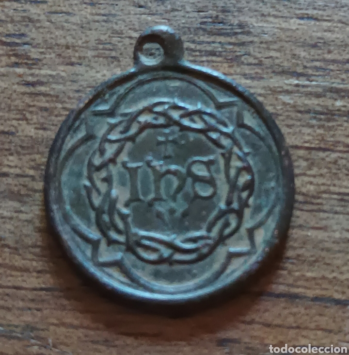 Antig&uuml;edades: Medalla religiosa cobre IHS - Foto 1