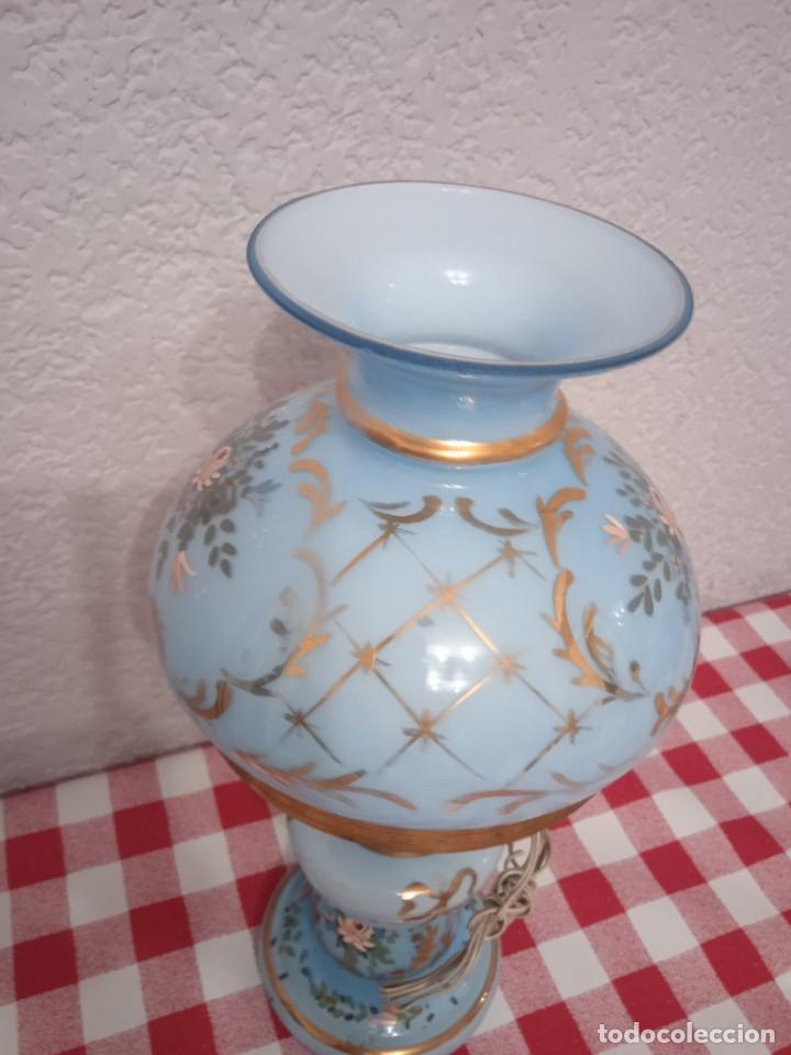 Antig&uuml;edades: Quinqu&eacute; antiguo lampara isabelina - Foto 2