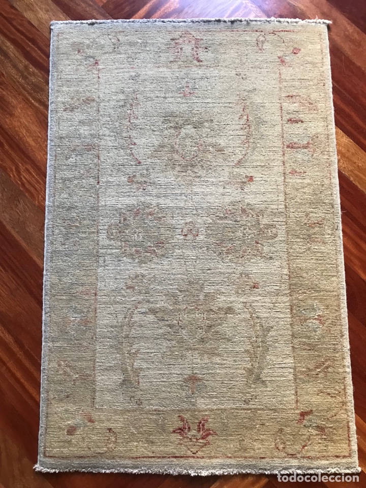 Antig&uuml;edades: Alfombra Zigler beige 92x62cm - Foto 1