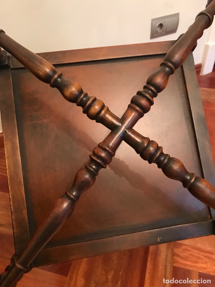 Antig&uuml;edades: Mesa auxiliar. Theodore Alexander?? - Foto 16