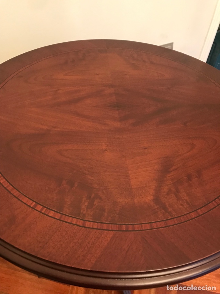 Antig&uuml;edades: Mesa auxiliar madera maciza 66x68cm - Foto 5