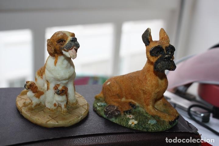 Antig&uuml;edades: FIGURA PERROS 8CM - Foto 1