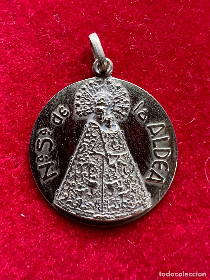 Antig&uuml;edades: MEDALL&Oacute;N PLATA DE NUESTRA SE&Ntilde;ORA DE LA ALDEA. - Foto 1