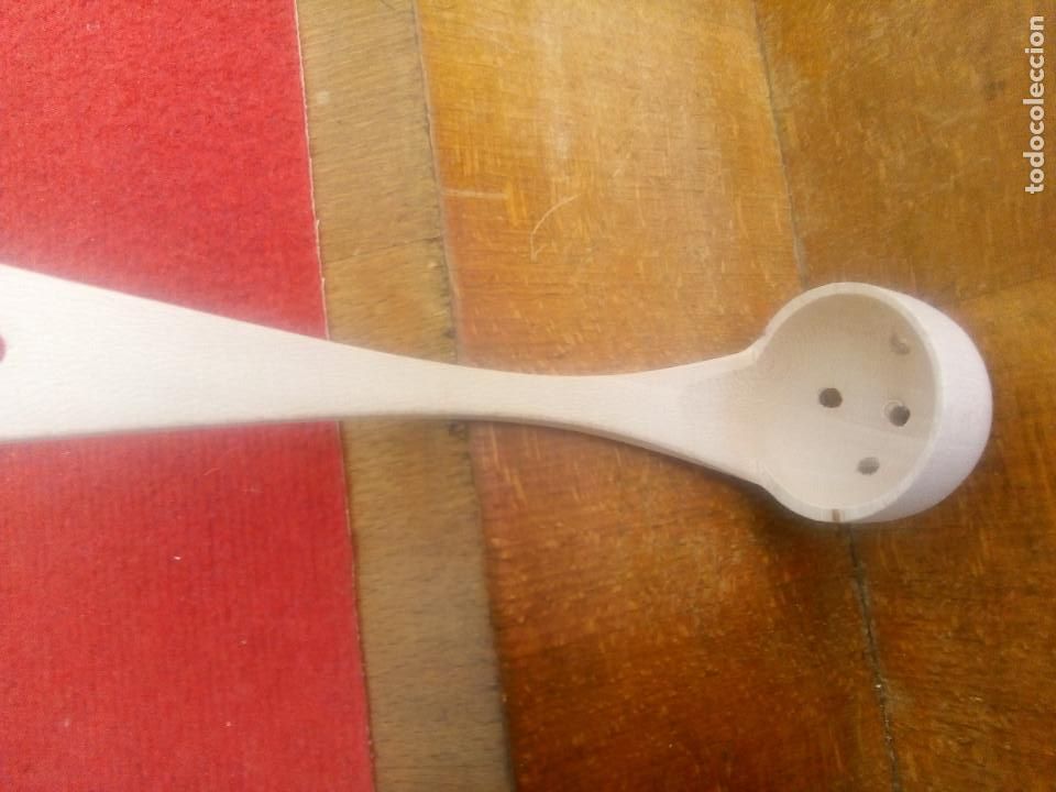 Antig&uuml;edades: CACILLO DE MADERA - Foto 1