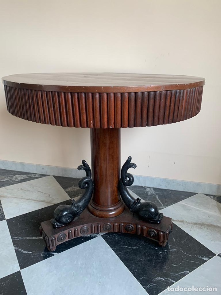 Antig&uuml;edades: MESA VELADOR ESTILO IMPERIO DE CAOBA - Foto 1