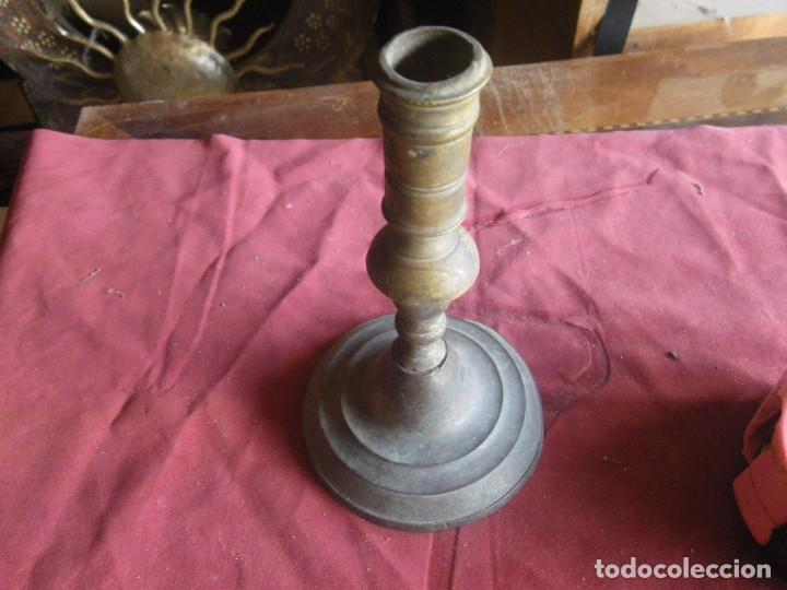 Antig&uuml;edades: ANTIGUO CANDELABRO EN BRONCE , VER - Foto 1