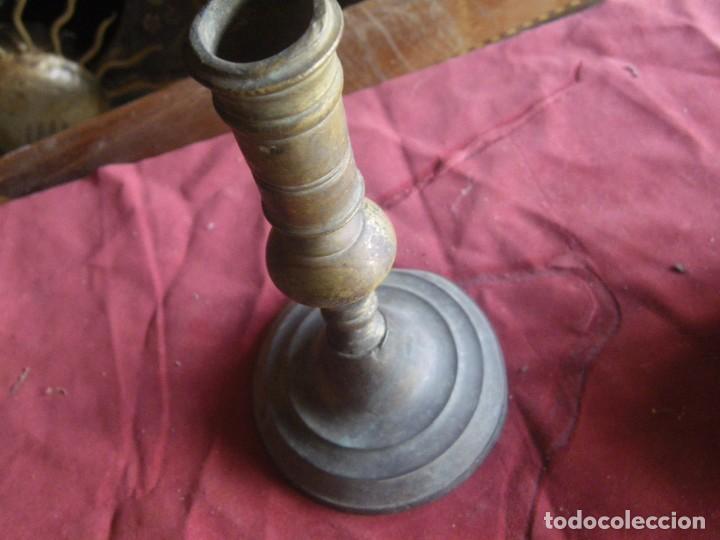 Antig&uuml;edades: ANTIGUO CANDELABRO EN BRONCE , VER - Foto 3