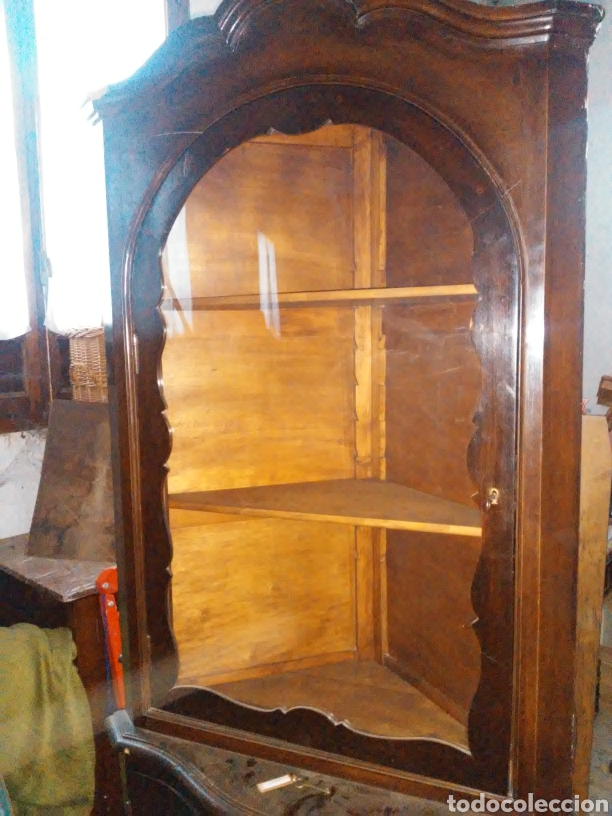 Antig&uuml;edades: Pareja de vitrinas rinconeras en caoba - Foto 7