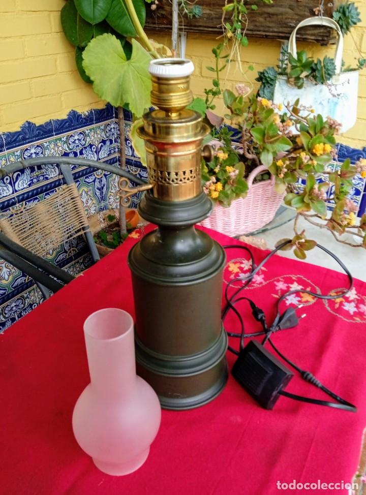 Antig&uuml;edades: L&aacute;mpara Quinqu&eacute; antiguo con tulipa - Foto 4