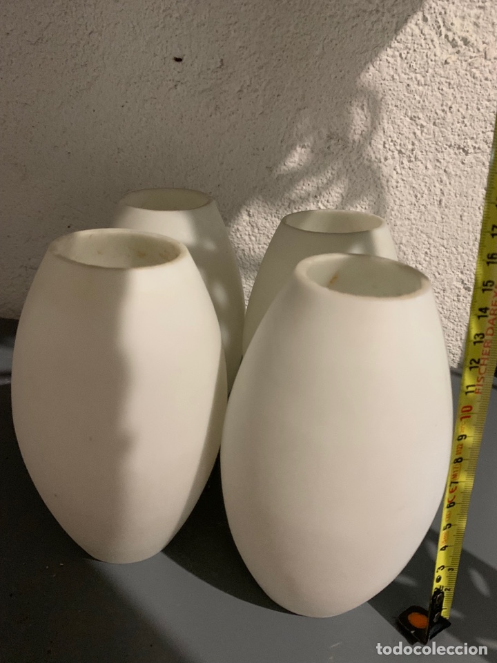 Antig&uuml;edades: 6 tulipas cristal blanco opaco. - Foto 4
